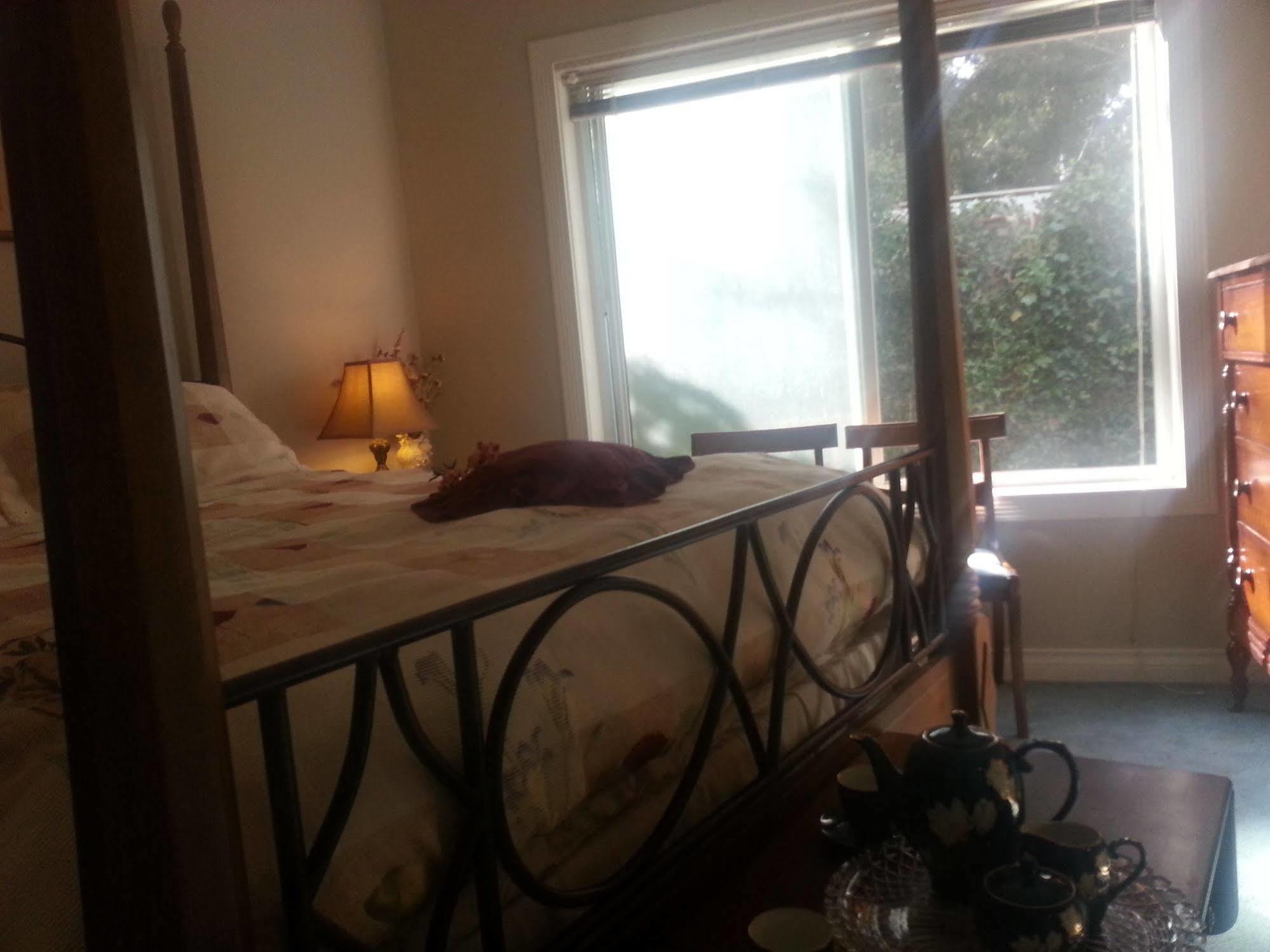 By The Sea Bnb, Sidney Victoria Bc מראה חיצוני תמונה