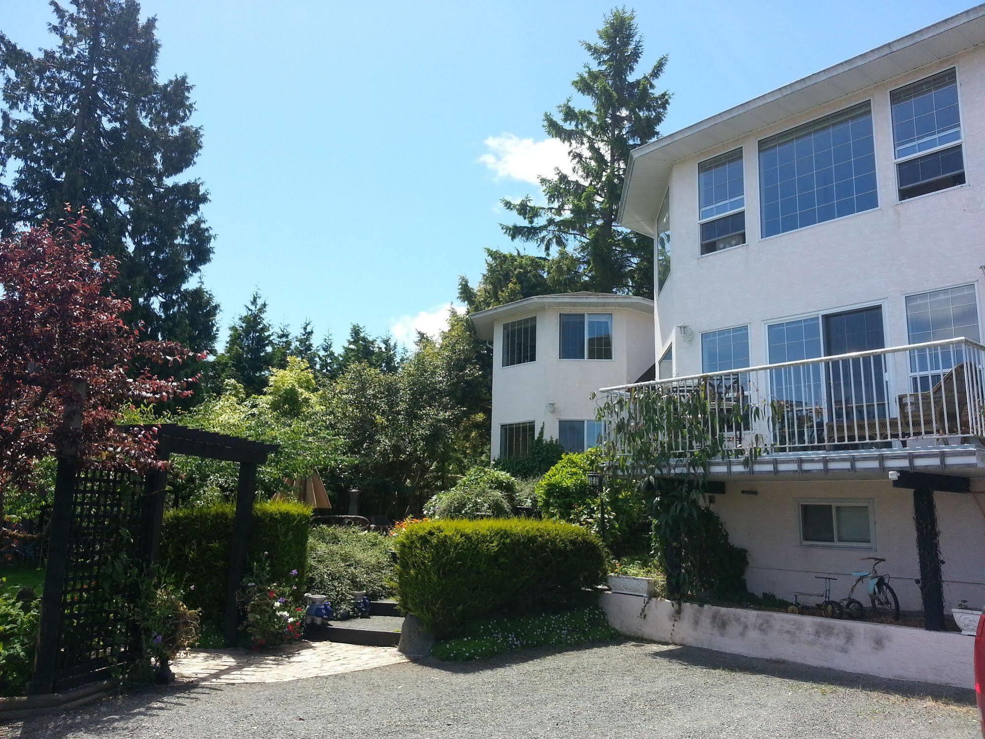 By The Sea Bnb, Sidney Victoria Bc מראה חיצוני תמונה