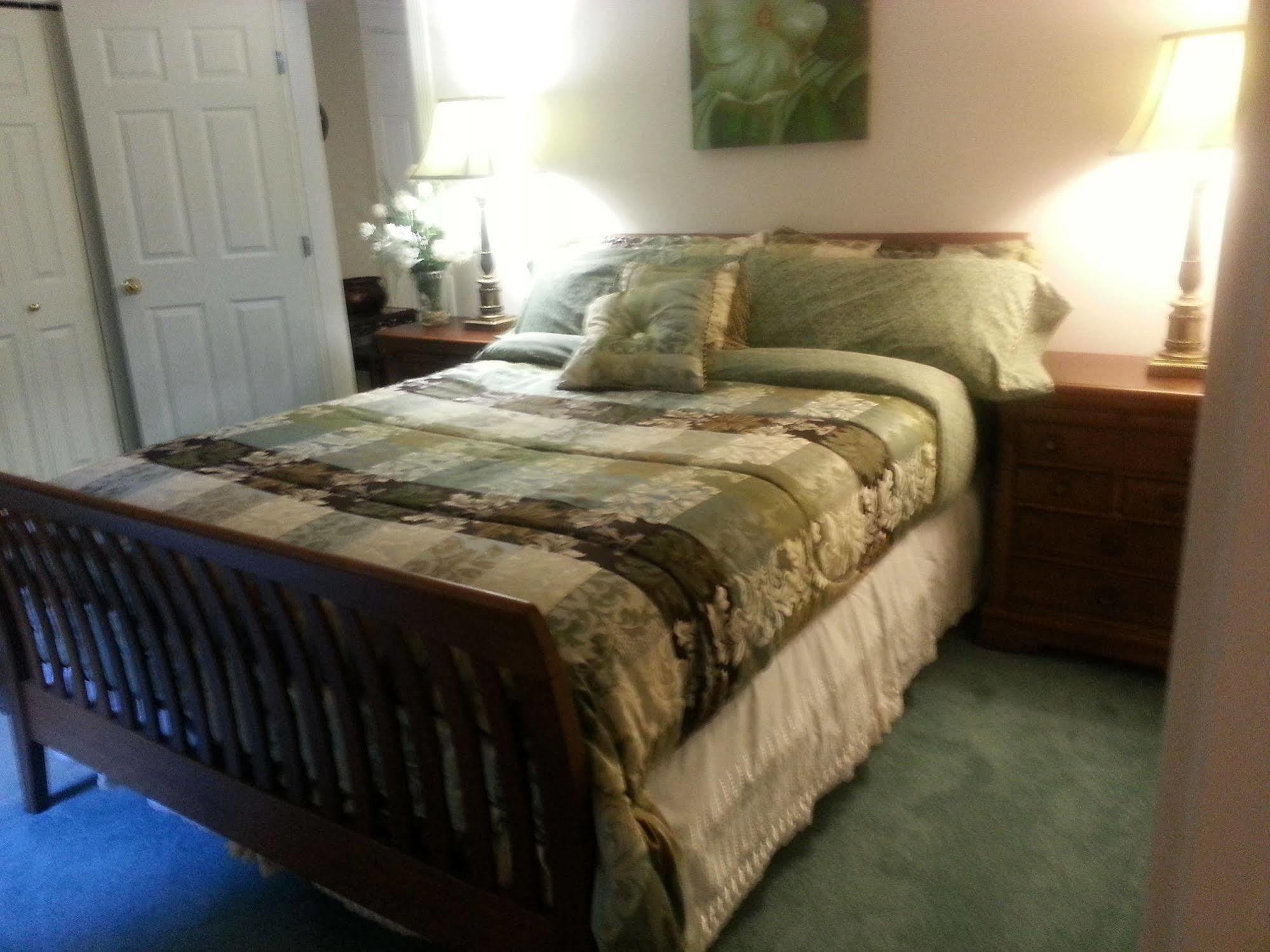 By The Sea Bnb, Sidney Victoria Bc מראה חיצוני תמונה