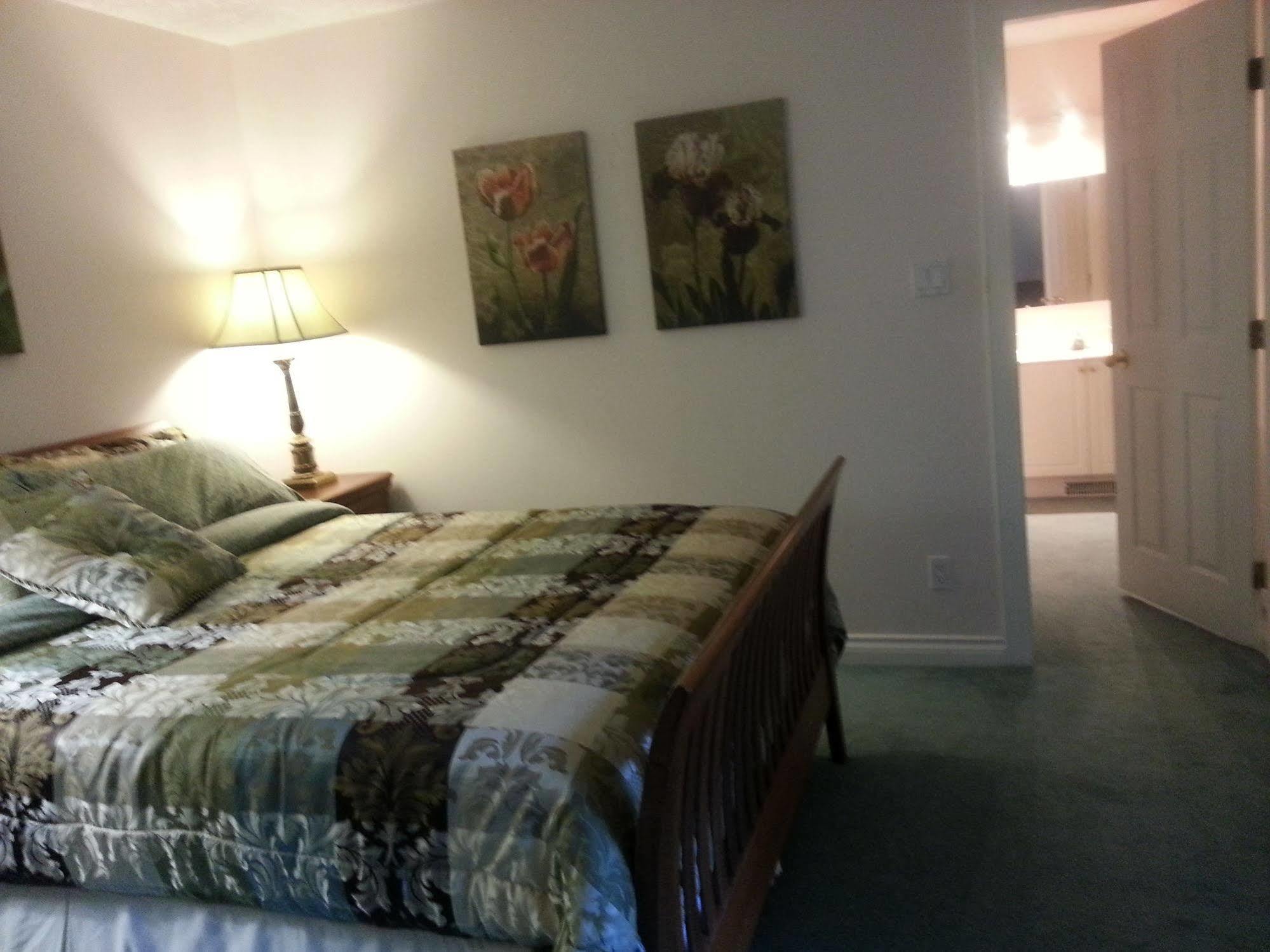 By The Sea Bnb, Sidney Victoria Bc מראה חיצוני תמונה