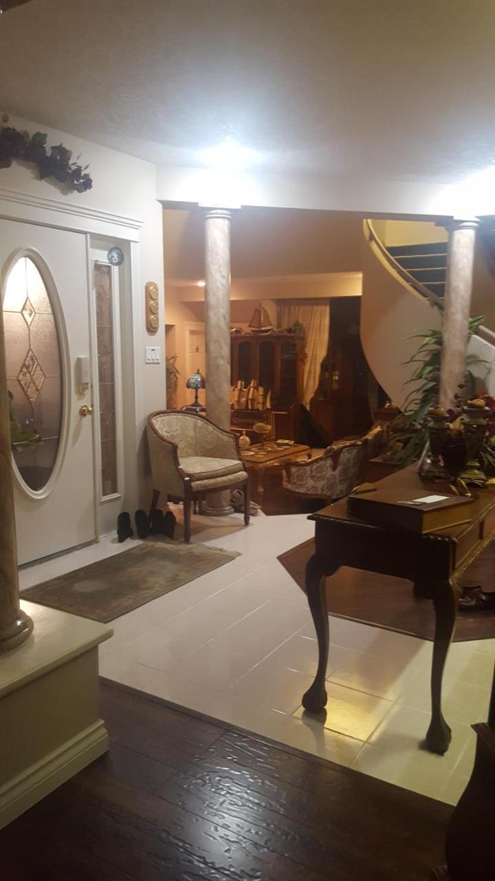 By The Sea Bnb, Sidney Victoria Bc מראה חיצוני תמונה