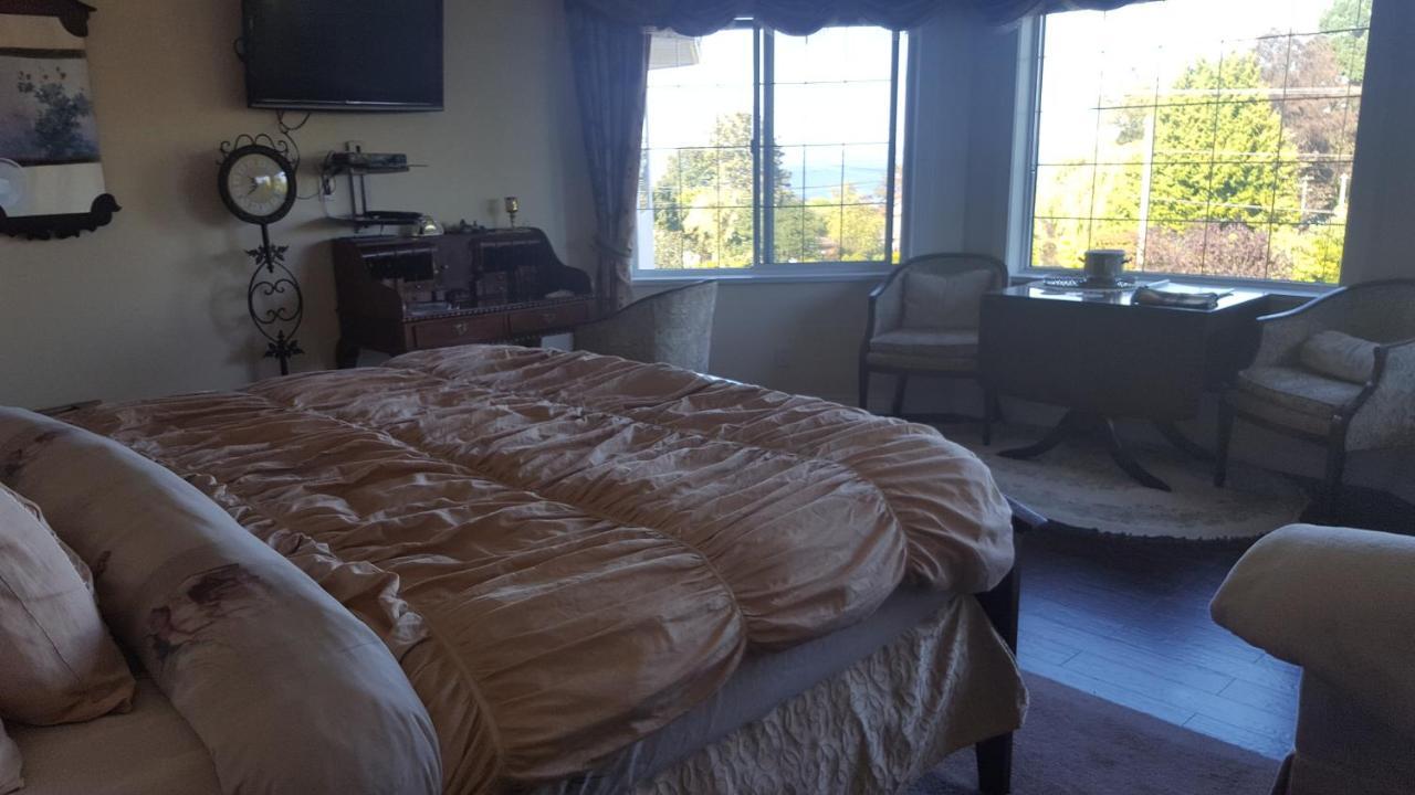 By The Sea Bnb, Sidney Victoria Bc מראה חיצוני תמונה