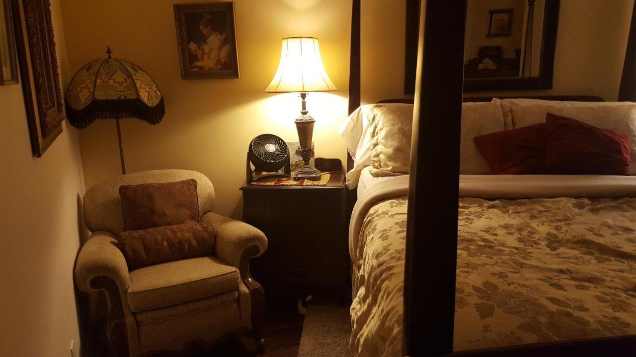 By The Sea Bnb, Sidney Victoria Bc מראה חיצוני תמונה